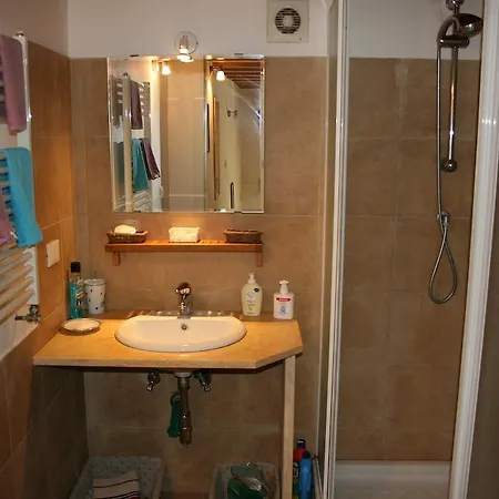 Piazzetta Santa Barbara Apartment *